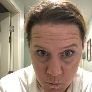 Meet your Posher, Carrie